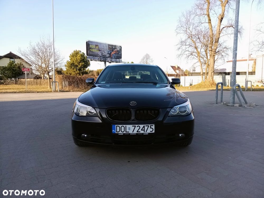BMW Seria 5 525d - 2