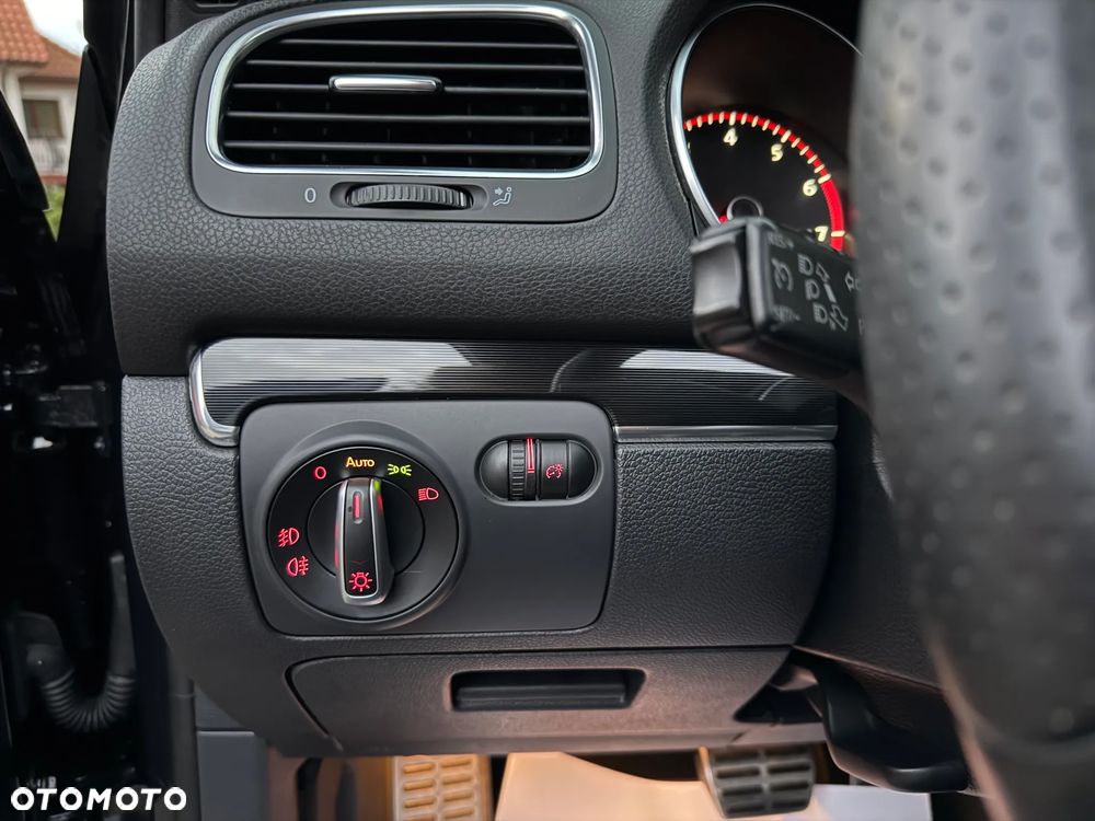 Volkswagen Golf 2.0 GTI DSG - 31