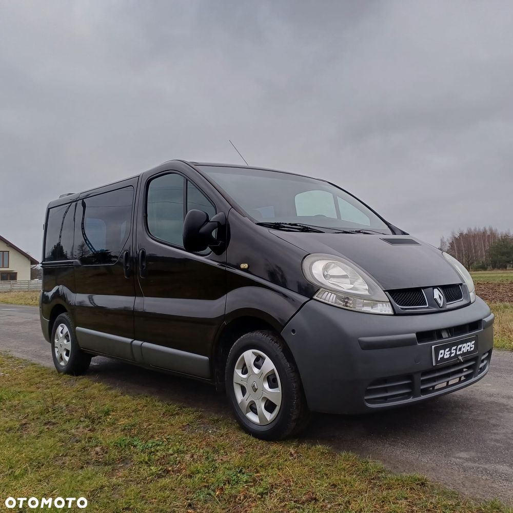 Renault Trafic - 1