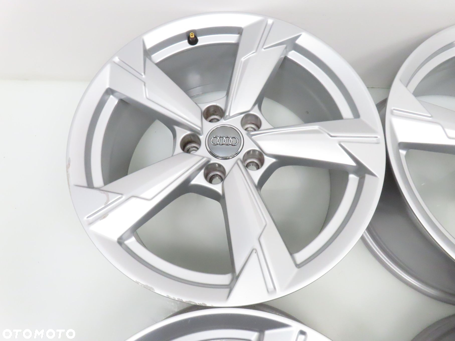 Alufelgi 18'' Audi A6 C8 5x112 ET39 4K0601025D - 3
