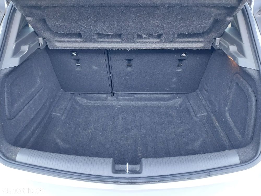 Opel Astra 1.2 Turbo Business Edition - 13