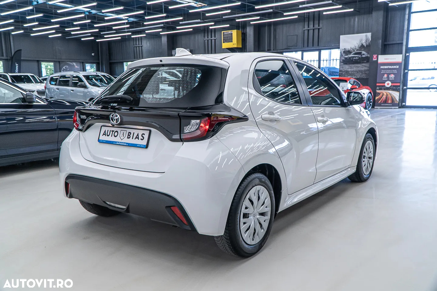 Toyota Yaris 1.5 L Dynamic - 7