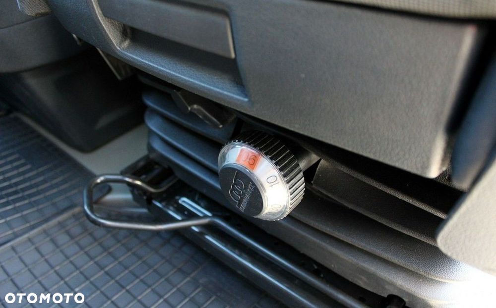 Volkswagen Crafter - 28