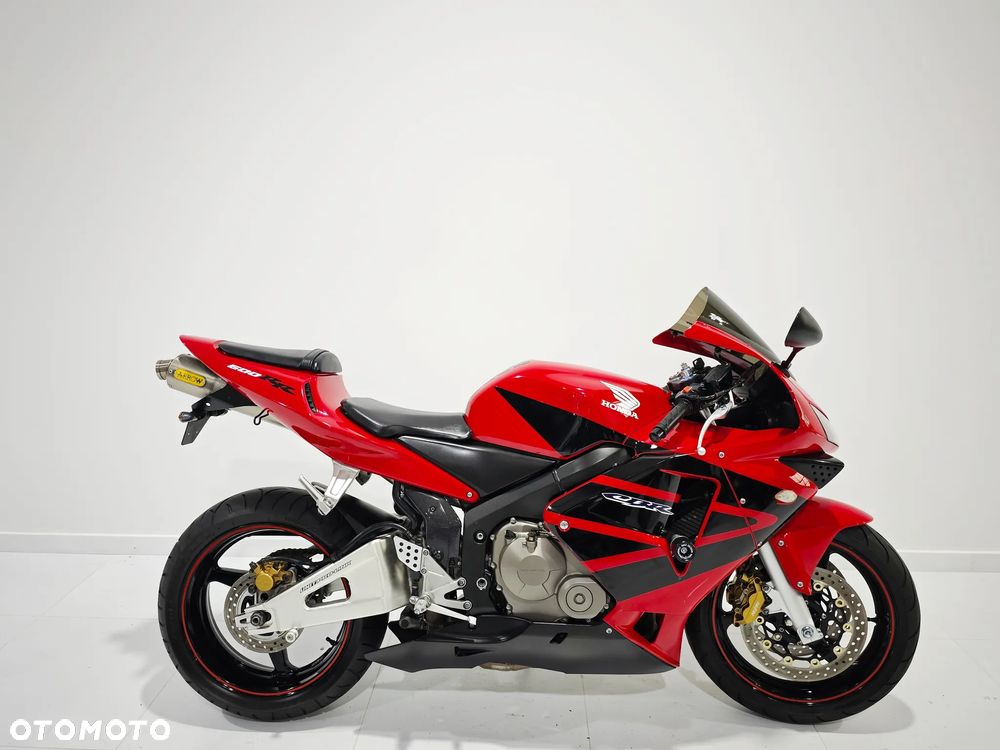 Honda CBR - 1