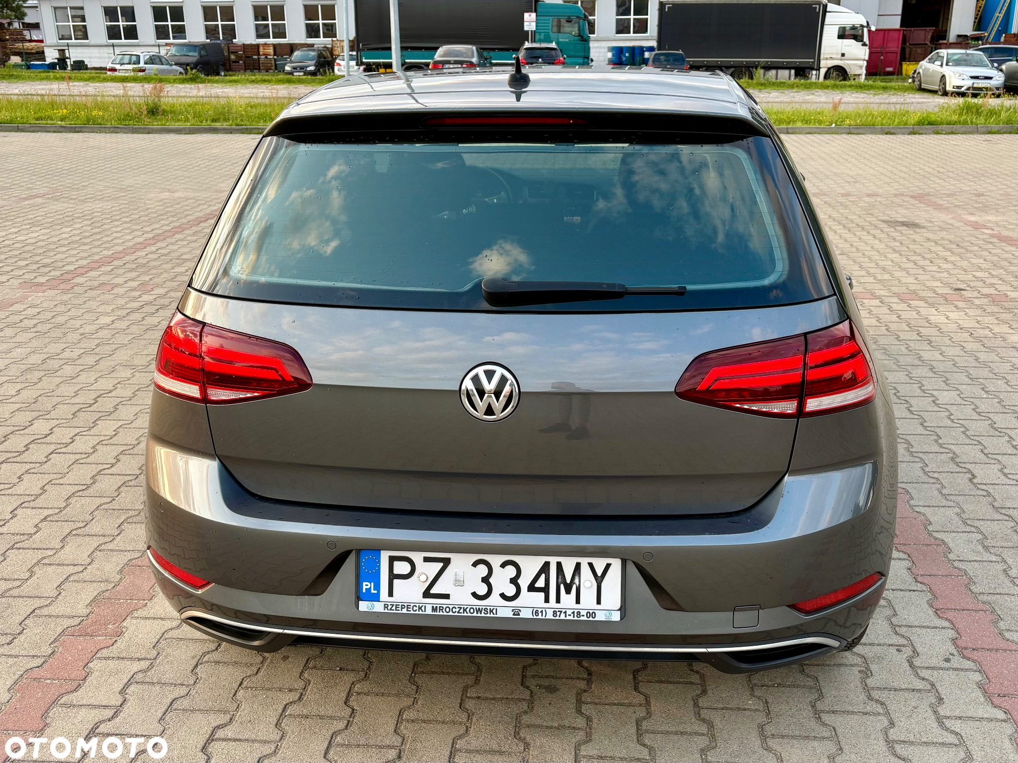 Volkswagen Golf VII 1.0 TSI BMT Comfortline - 7