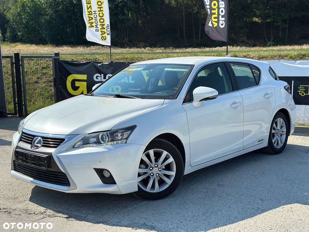 Lexus CT - 4