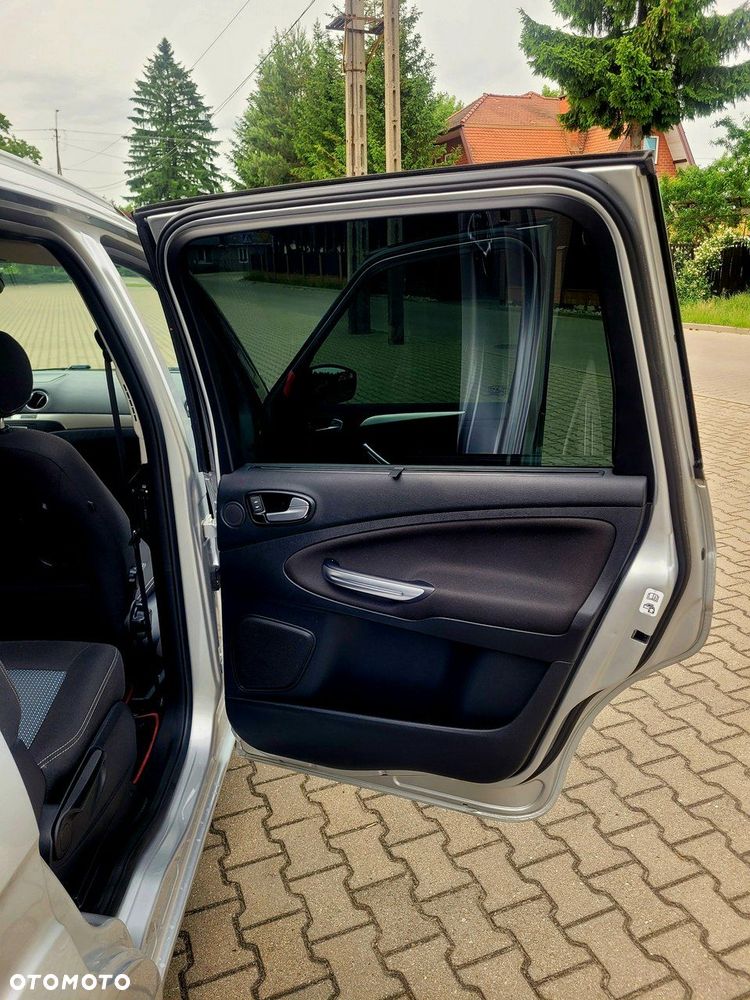 Ford Galaxy 2.0 TDCi Titanium - 35