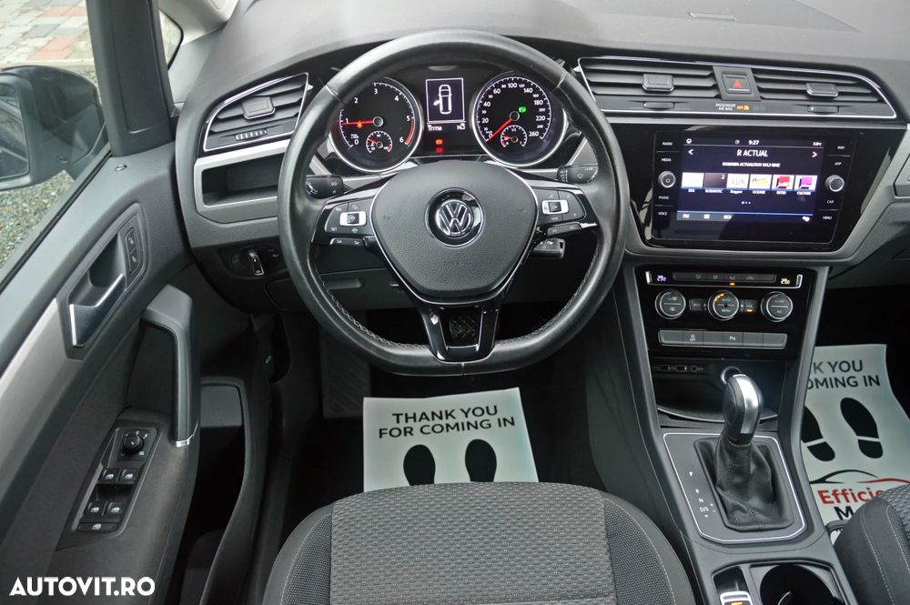 Volkswagen Touran 2.0 TDI SCR DSG Comfortline - 24