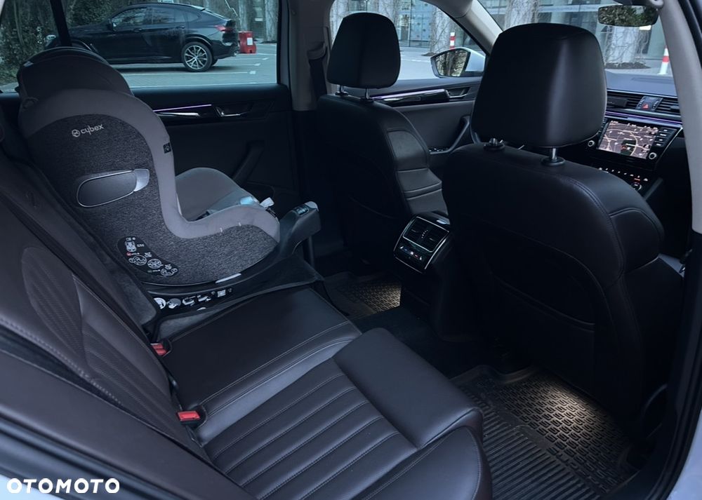 Skoda Superb 2.0 TDI L&K DSG - 24
