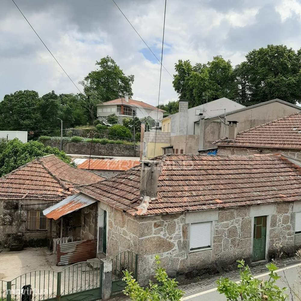 Casa sobrada,cortes,quinteiro,e ramadas.(500 m2) - Grande imagem: 3/17