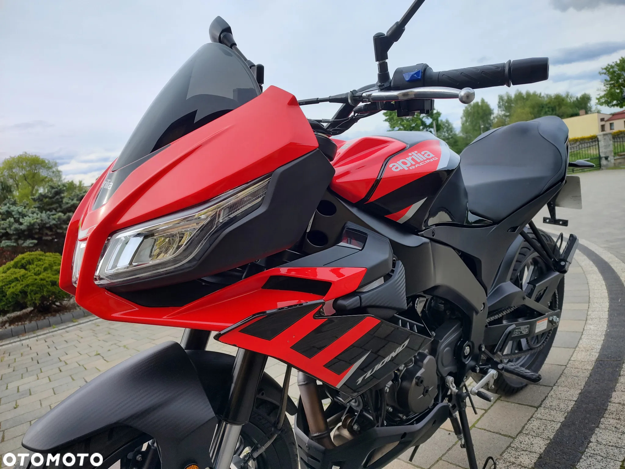 Aprilia Tuono - 7