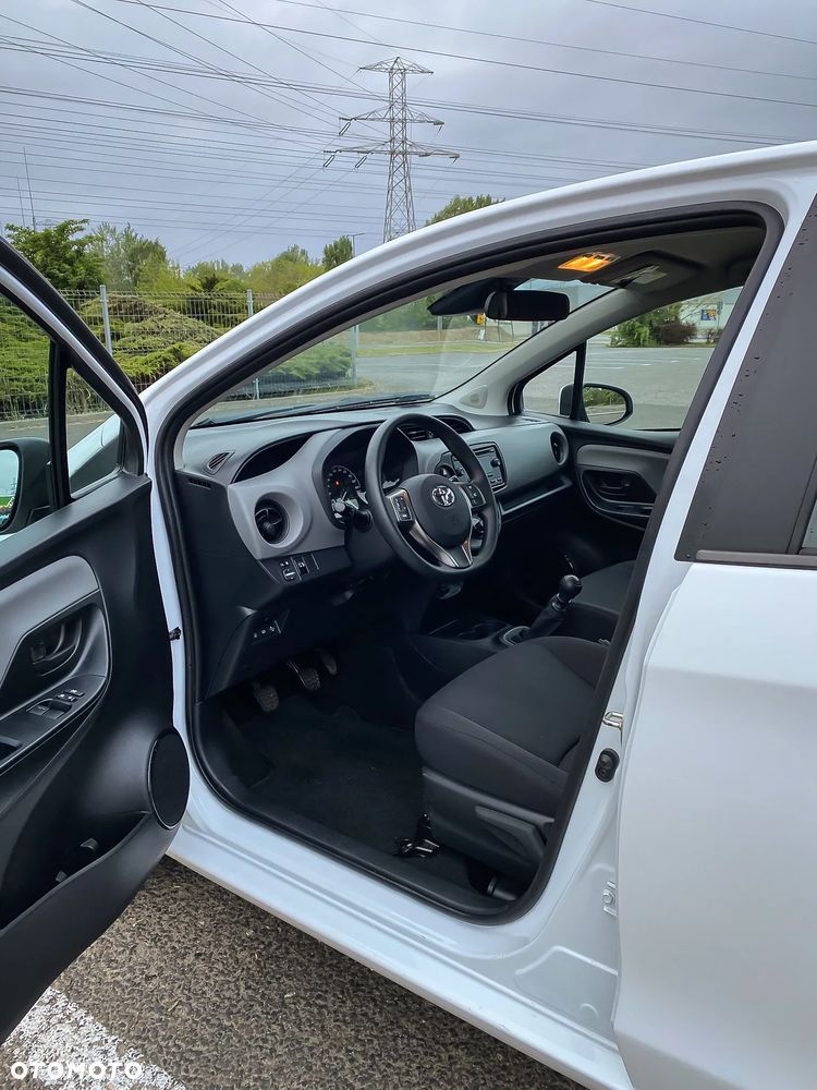 Toyota Yaris 1.5 Active - 10