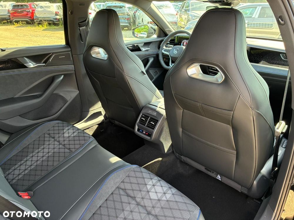 Volkswagen Passat Variant - 32