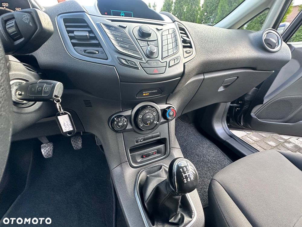 Ford Fiesta - 16