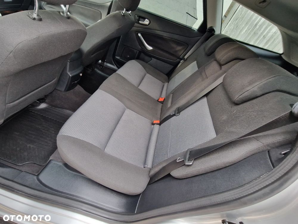 Ford Mondeo 2.0 Viva Titanium - 4