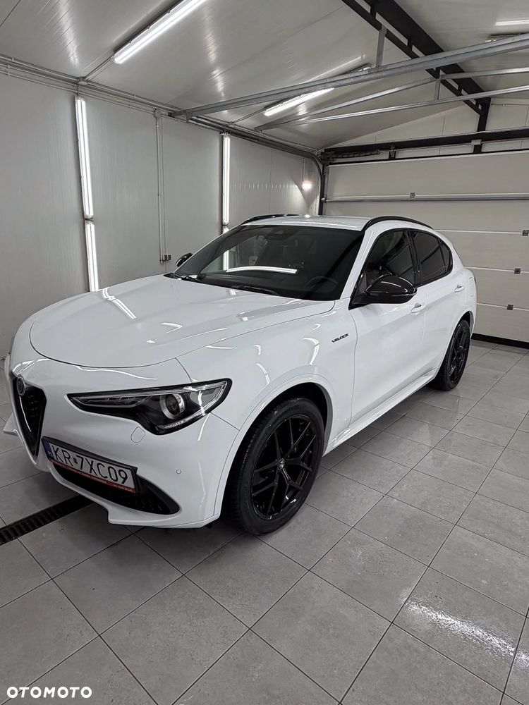 Alfa Romeo Stelvio 2.0 Turbo Veloce Q4 - 1