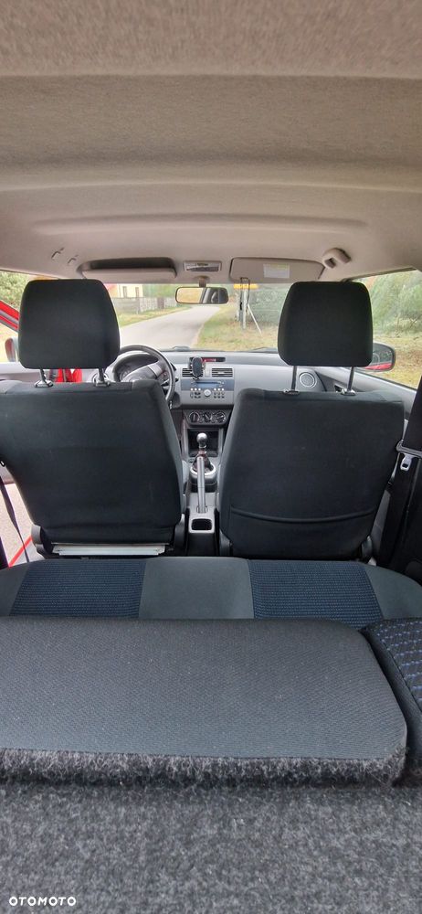 Suzuki Swift 1.3 Club - 3