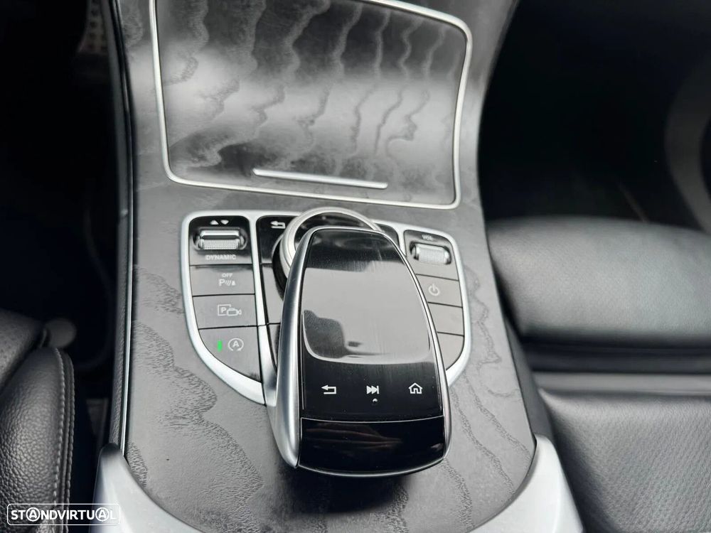 Mercedes-Benz C 220 d AMG Line - 24