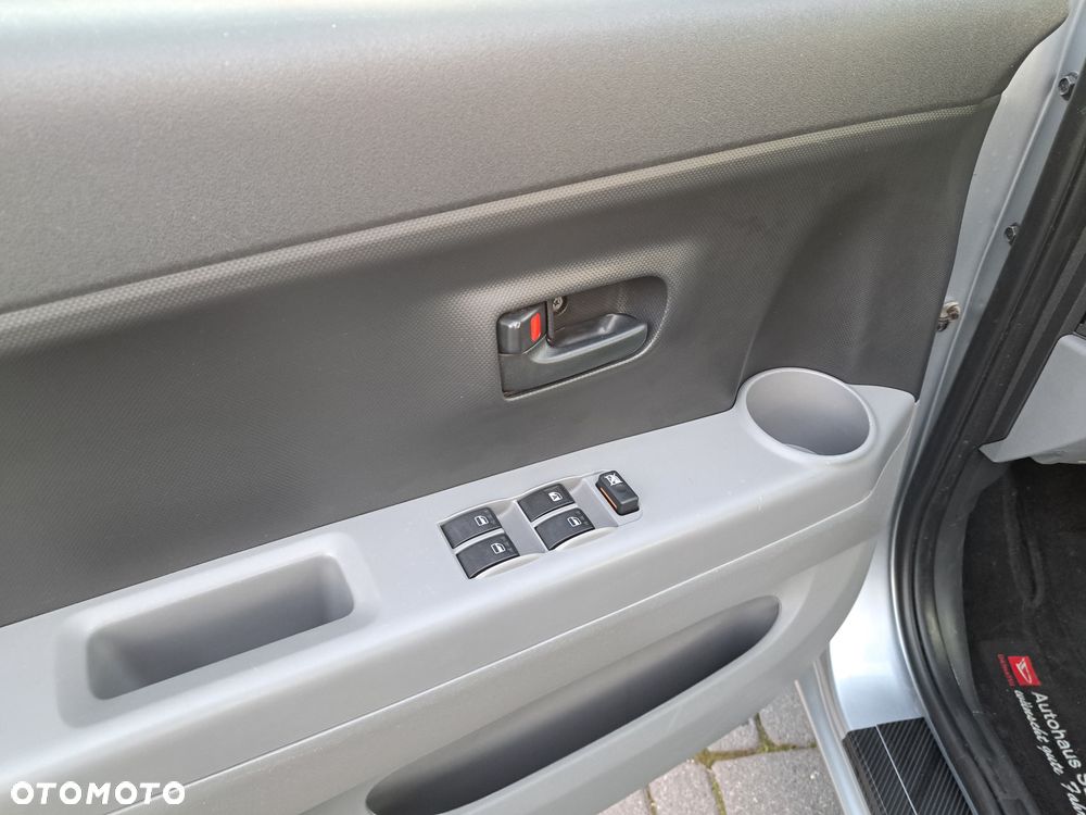 Daihatsu Sirion 1.0 - 20