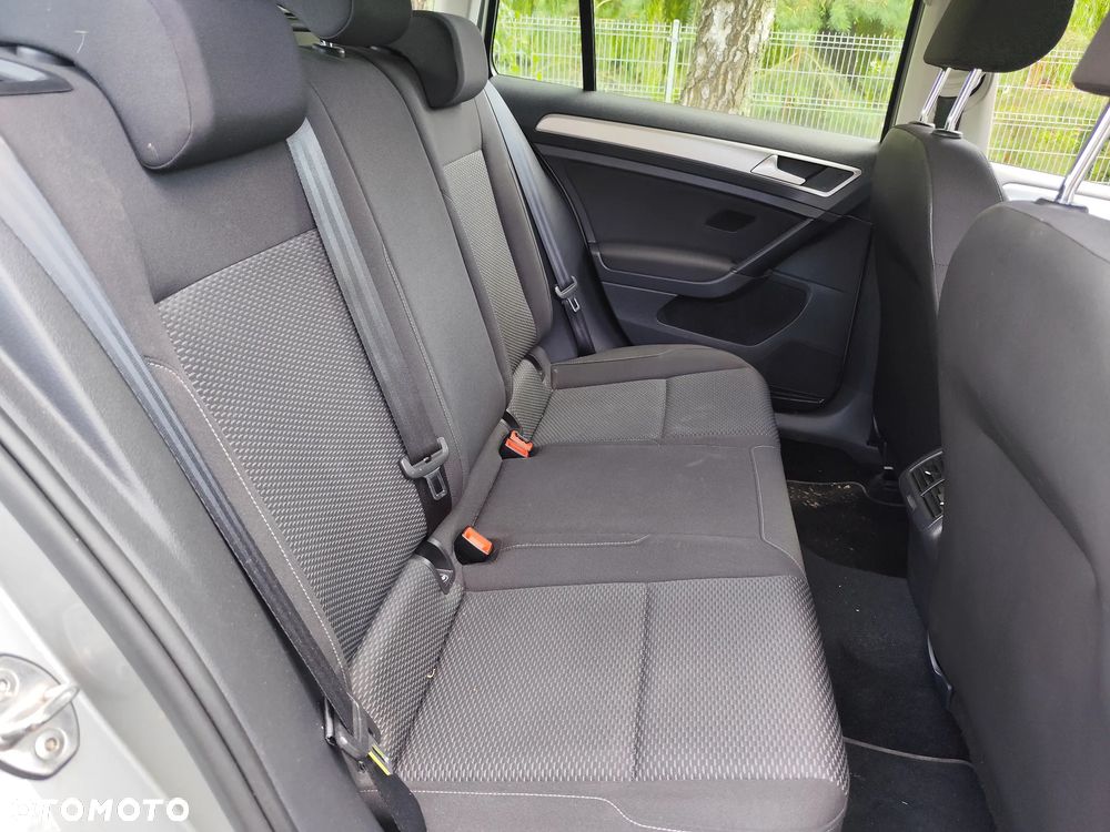 Volkswagen Golf Variant 1.6 TDI (BlueMotion Technology) DSG Comfortline - 16