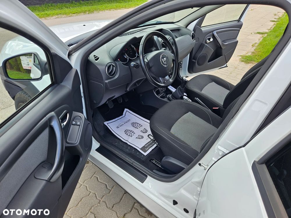 Dacia Duster 1.6 SCe Prestige - 14