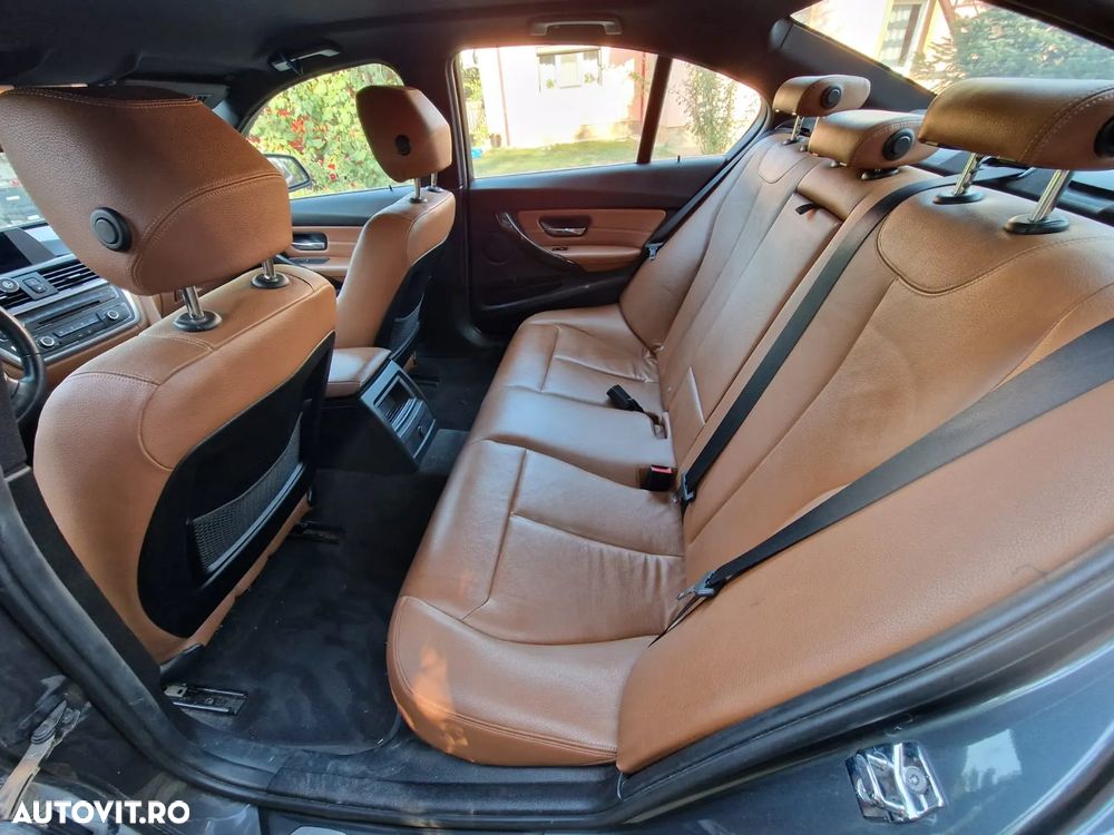 BMW Seria 3 318d Touring Luxury Line - 7