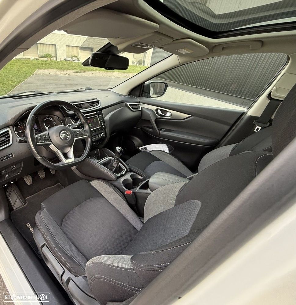 Nissan Qashqai 1.5 dCi N-Connecta - 18