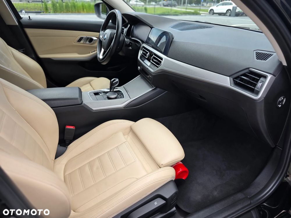 BMW Seria 3 - 39