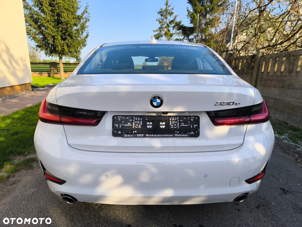 BMW Seria 3 330e iPerformance Sport Line - 30