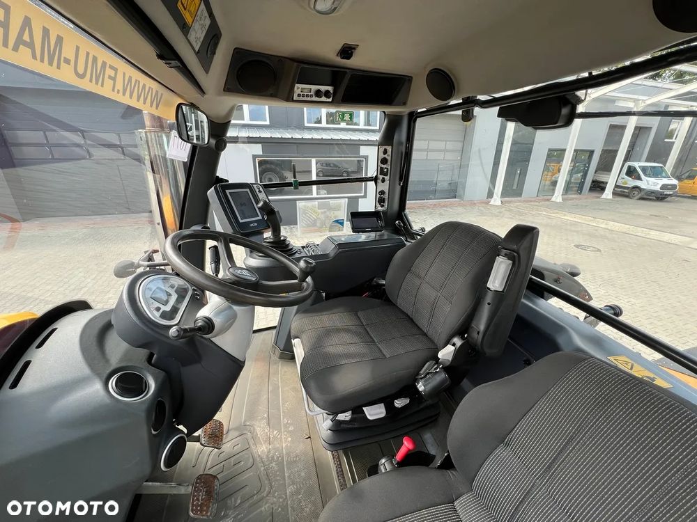 JCB Fastrac 7230 - 10