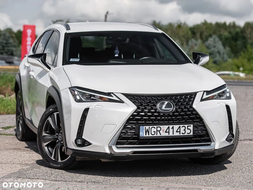 Lexus UX 200 - 2