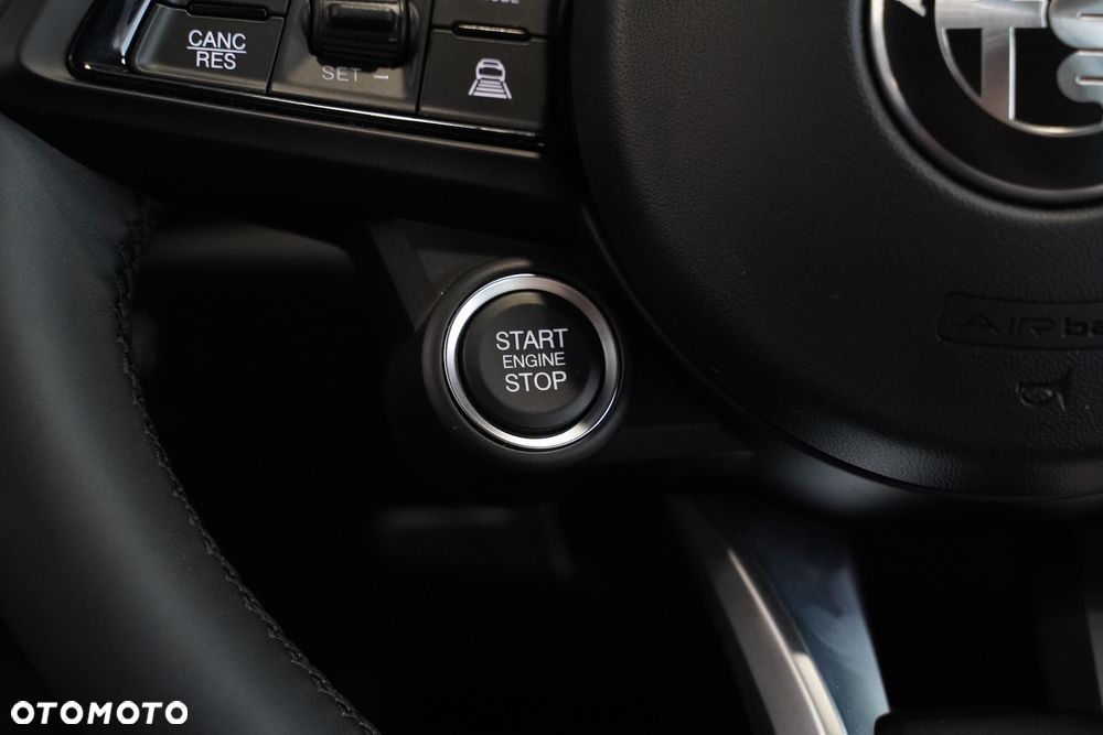 Alfa Romeo Tonale 1.5 T4 GSE mHEV Veloce DCT - 11