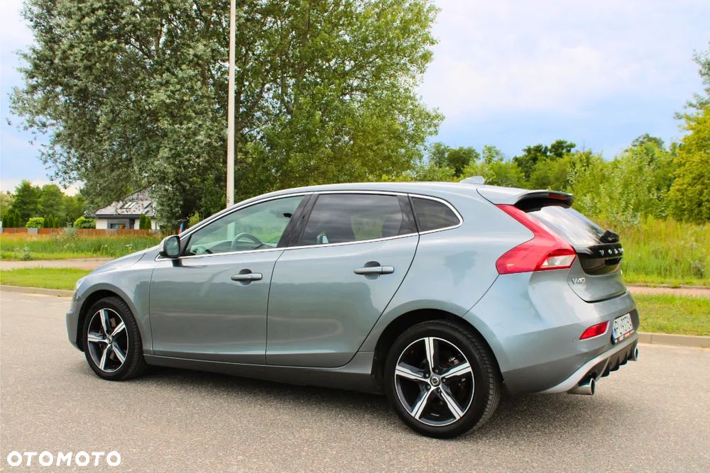 Volvo V40 D3 Drive-E R-Design Momentum - 9