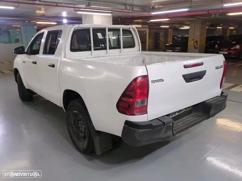 Toyota Hilux 2.4 D-4D 4WD Tracker - 9