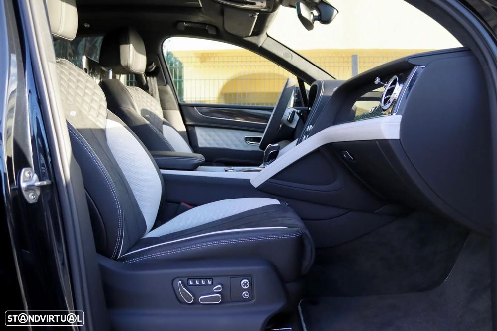 Bentley Bentayga V8 S Black Edition - 44