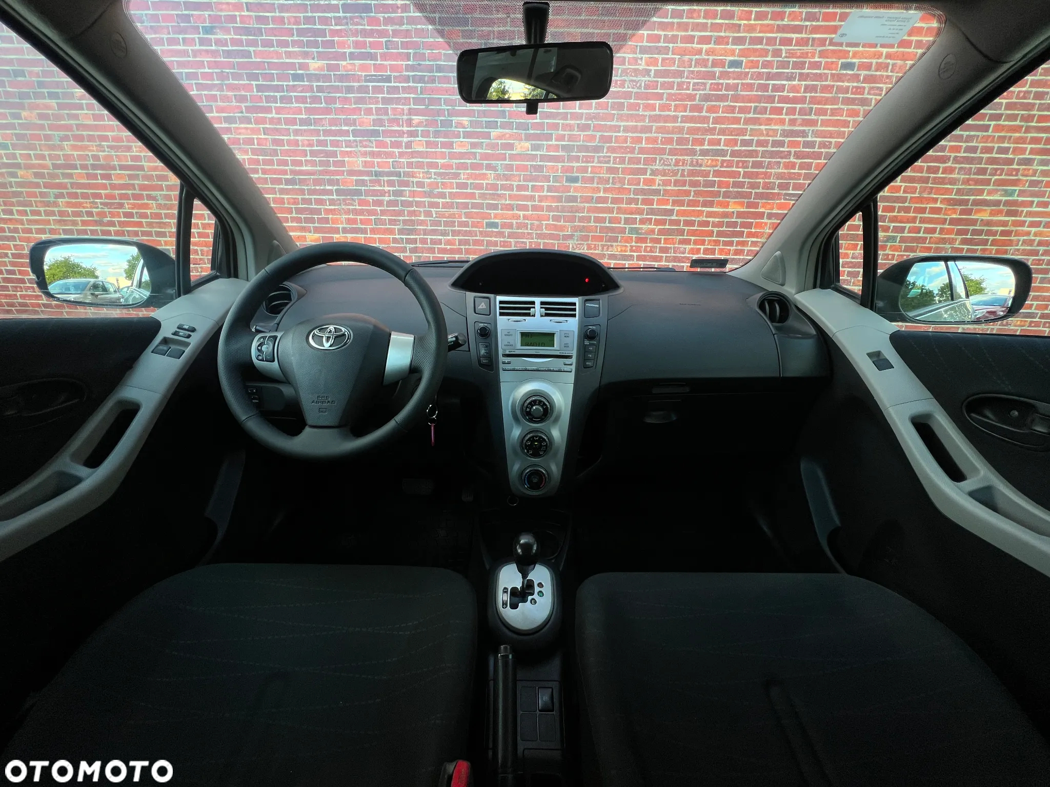 Toyota Yaris - 6