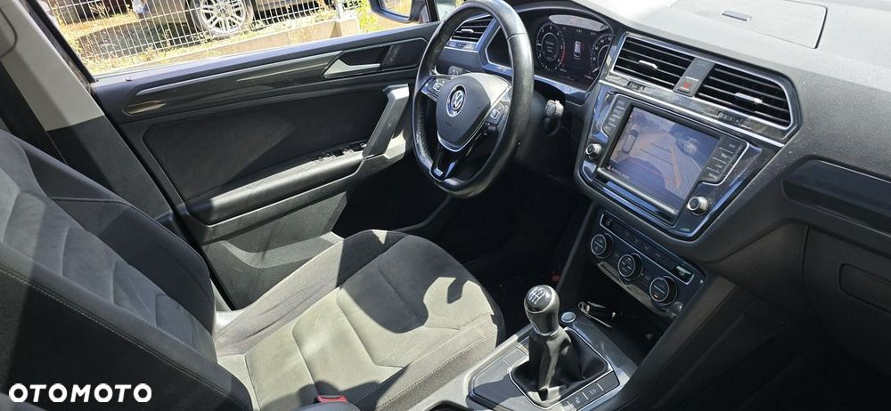 Volkswagen Tiguan - 16