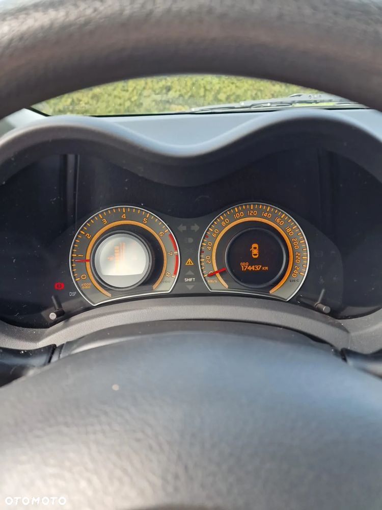 Toyota Auris 1.33 VVT-i Terra - 19