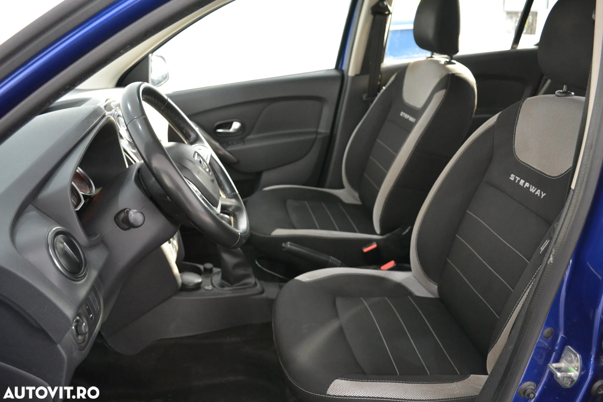 Dacia Sandero - 6