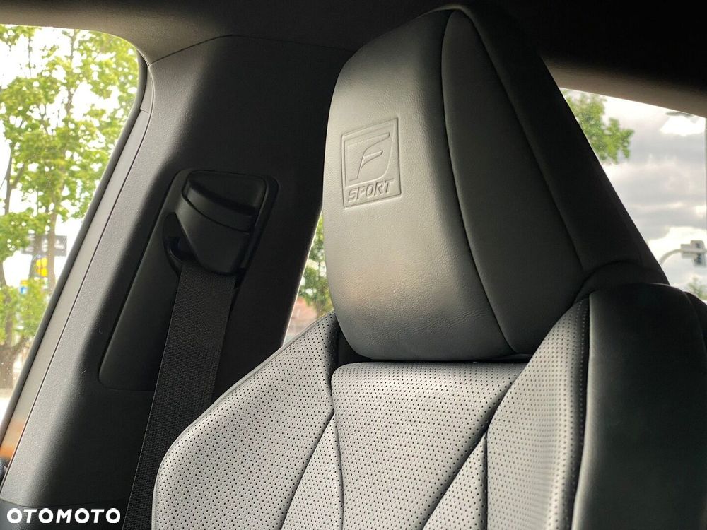 Lexus RX - 8