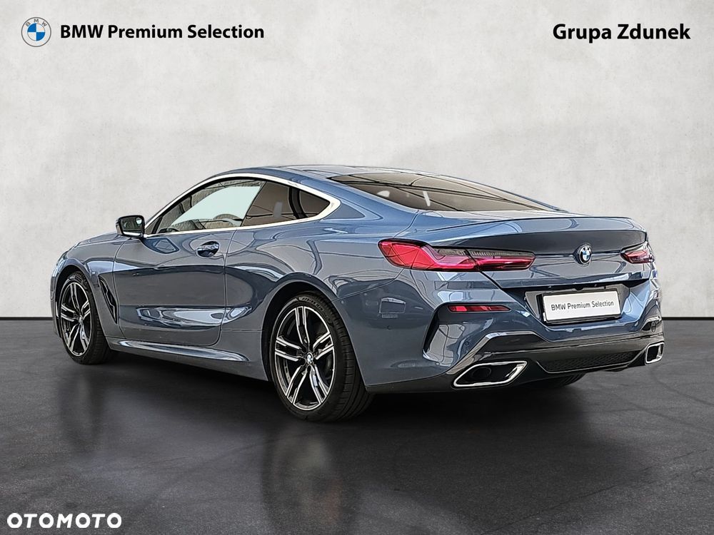 BMW Seria 8 - 8