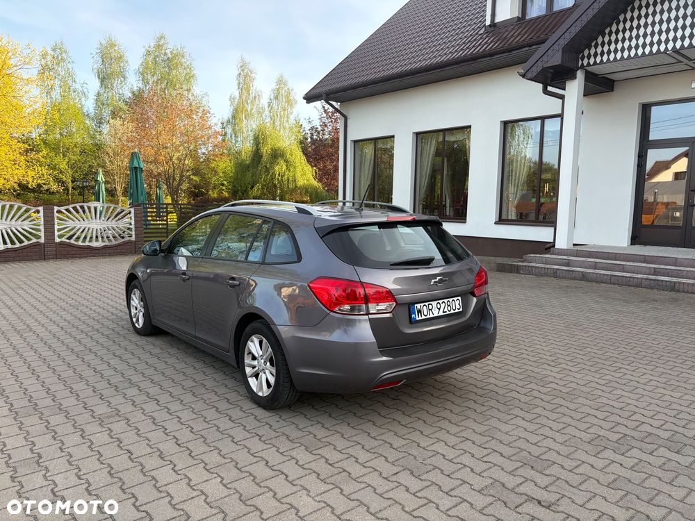 Chevrolet Cruze - 4