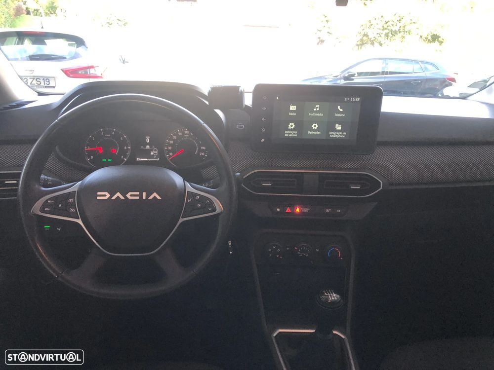 Dacia Sandero - 8