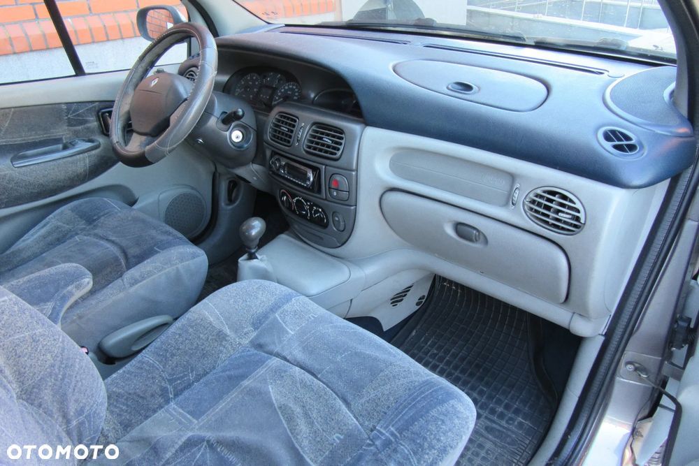 Renault Scenic Megane 1.9 dTi RXE - 5