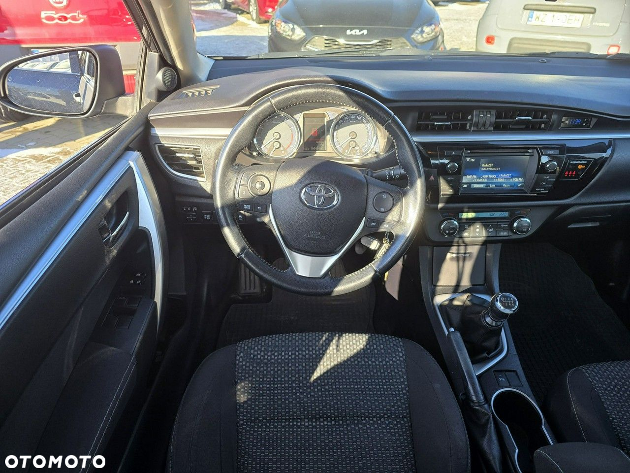 Toyota Corolla - 23