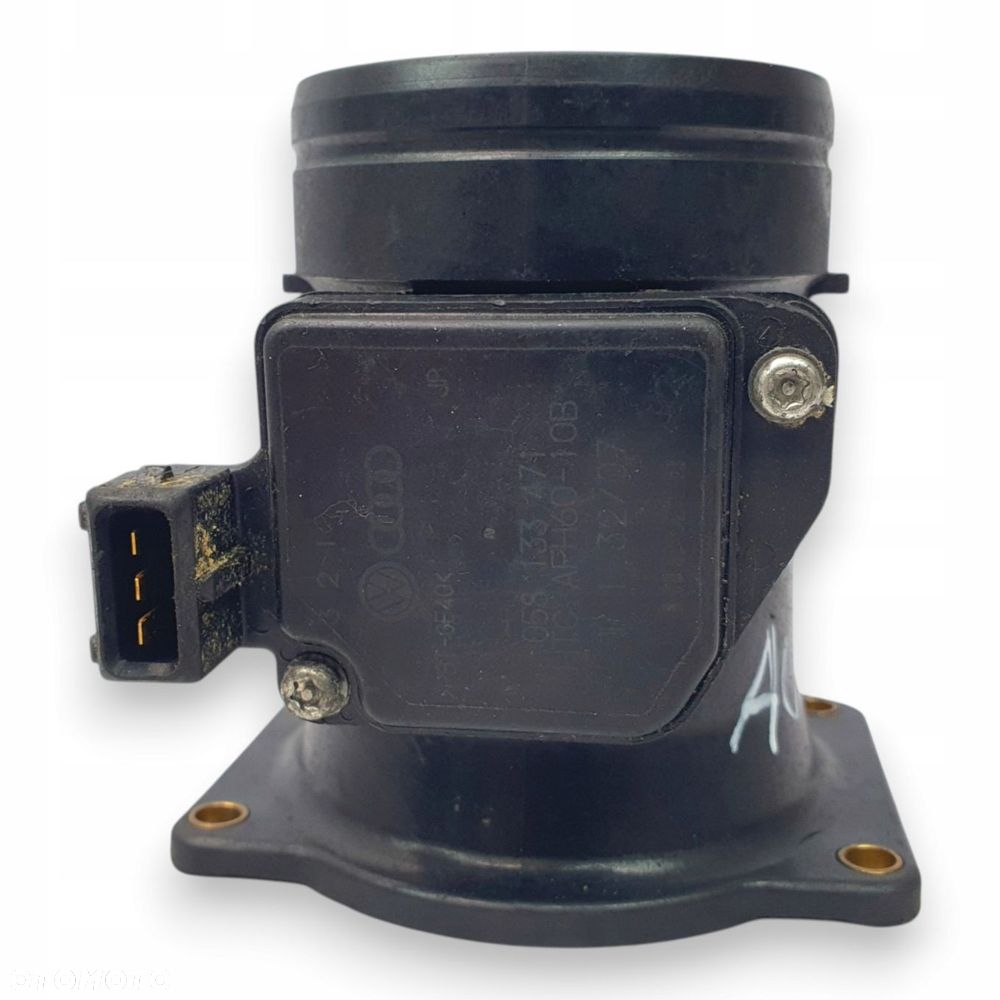 PRZEPŁYWOMIERZ Audi A4 B5 Passat B5 1.8 1.8T 058133471 AFH60-10B Hitachi - 10