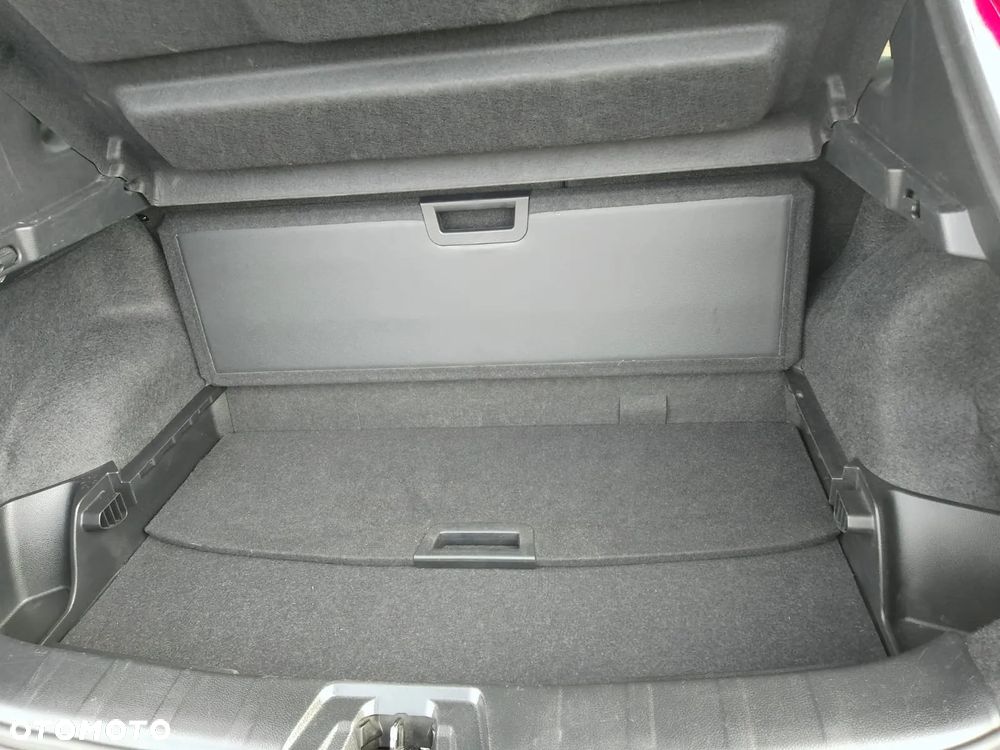 Nissan Qashqai 1.2 DIG-T N-Connecta - 12