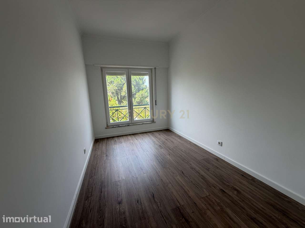 Apartamento T3 renovado — Rua Agatão Lança, Sobreda de Caparica - Grande imagem: 5/23