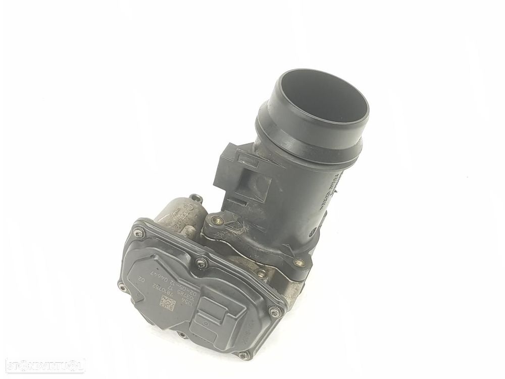 CORPO DE BORBOLETAS BMW SERIE 5 BERLINA F10 - 1