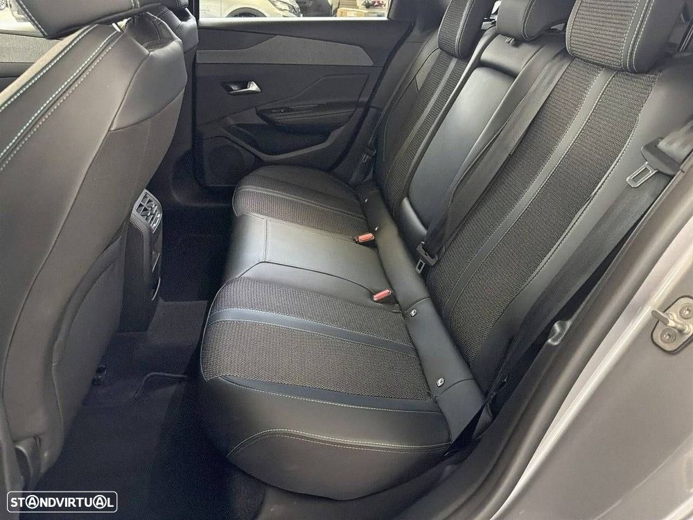 Peugeot 308 - 10